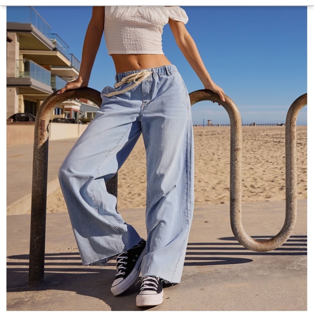 RE generation by pink celebrity Woman’s Drawstring High Waist Wide Leg J…